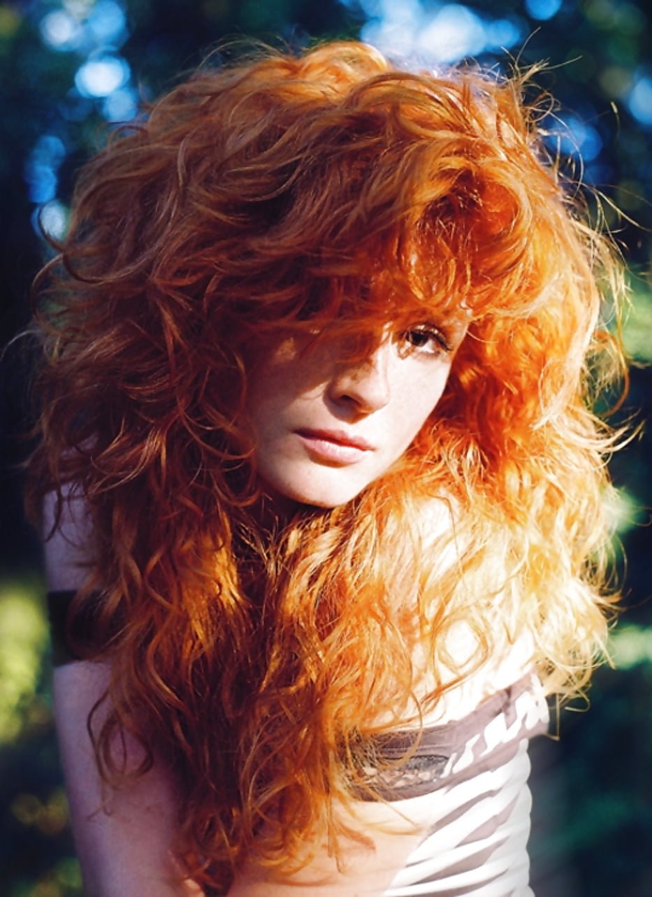 рыжие волосы фото девушек кудрявые