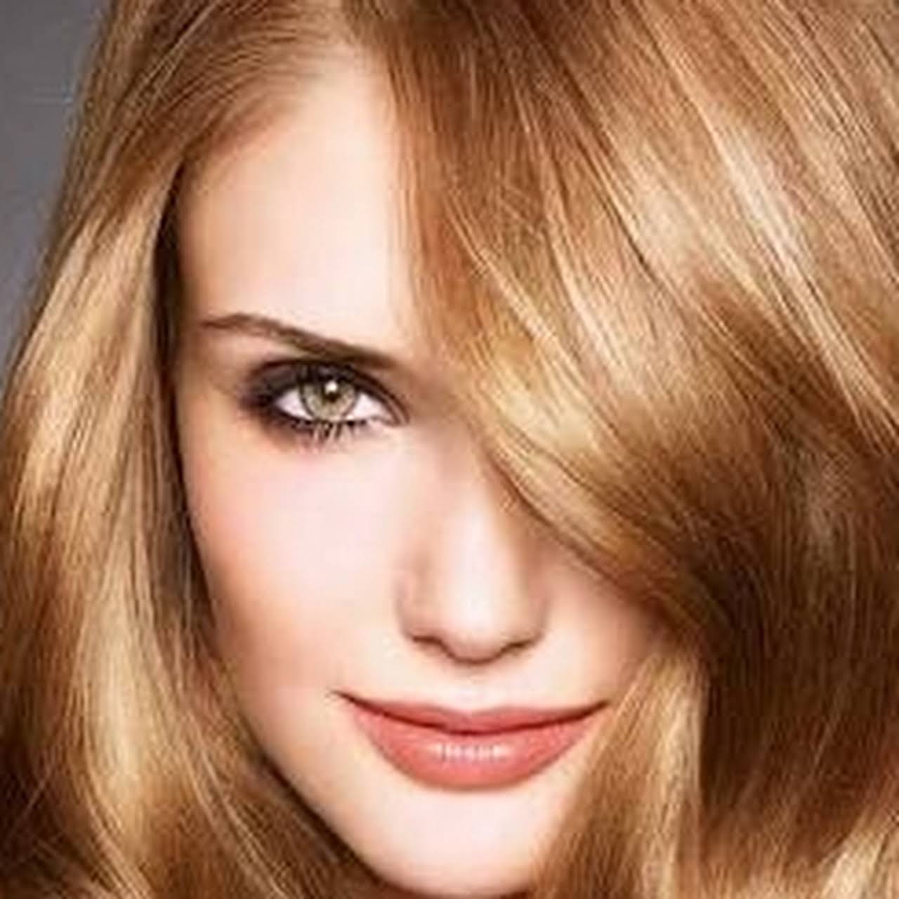 Медовый блонд цвет волос фото для зеленых глаз