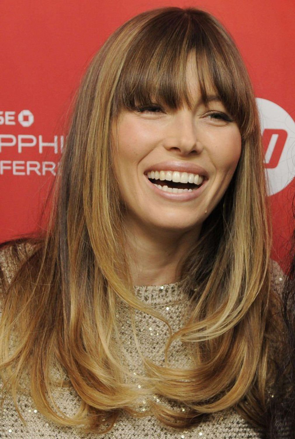 Jessica Biel челка