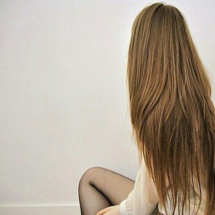 Стрижка на длинные волосы со спины