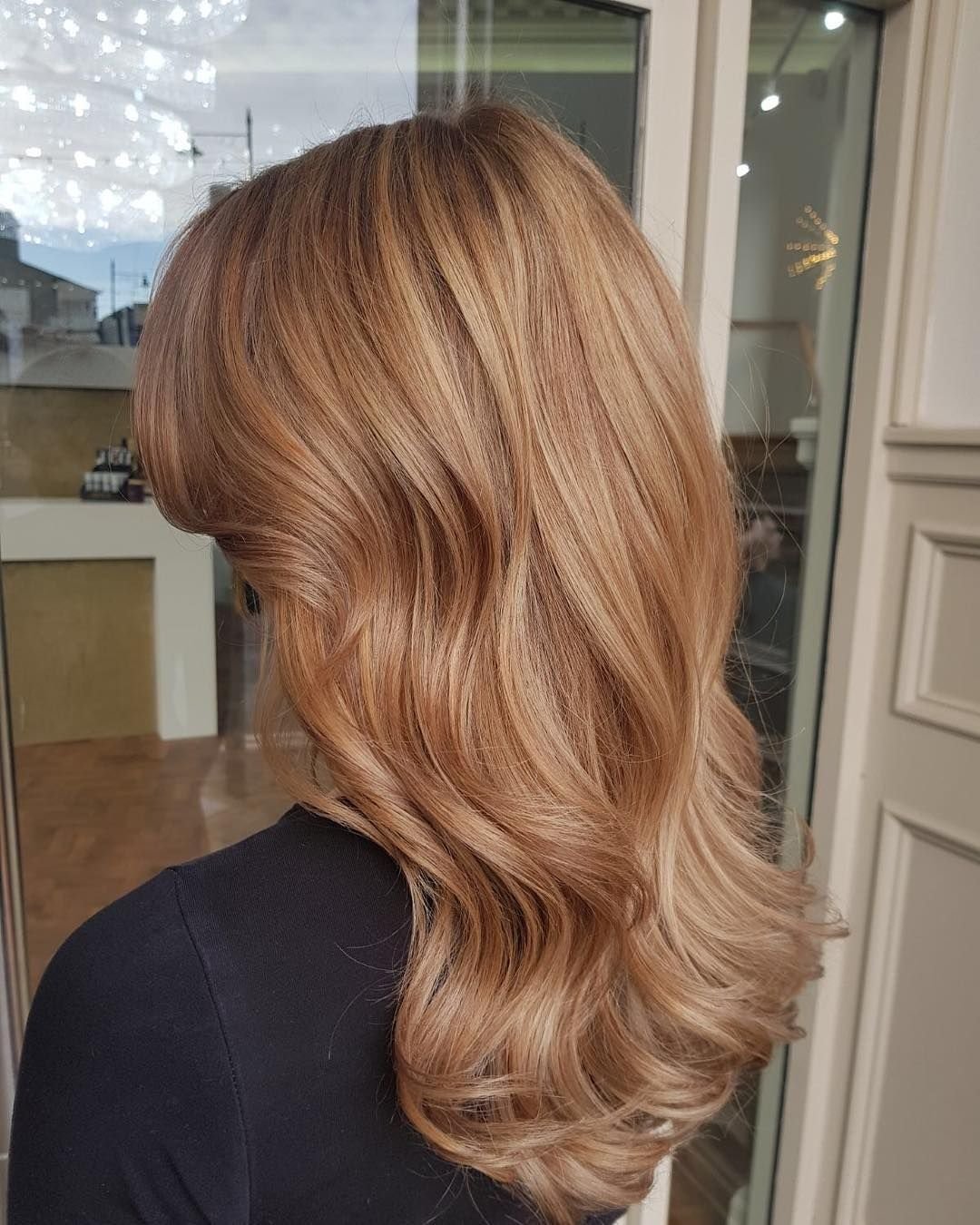 Wella 9/75 карамель