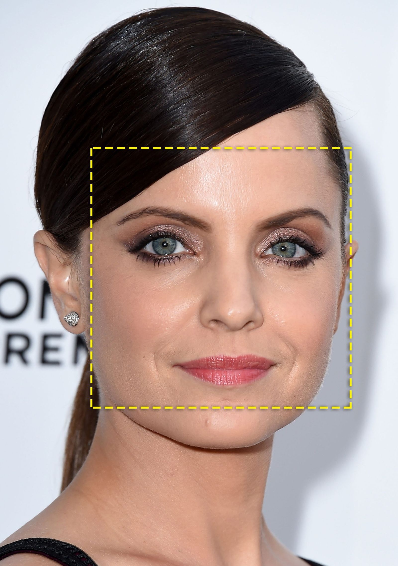 Овальный лоб. Форма бровей Анджелины Джоли. Квадратная форма лица. Прямоугольный овал лица.