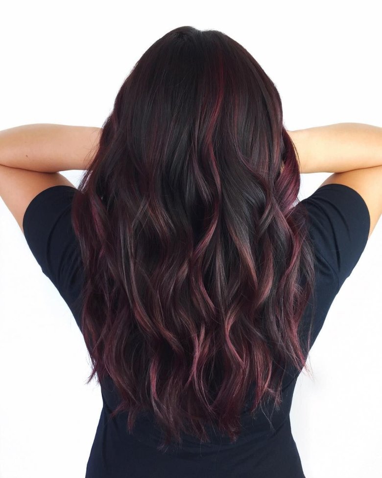 Бордовый цвет волос на темные волосы фото