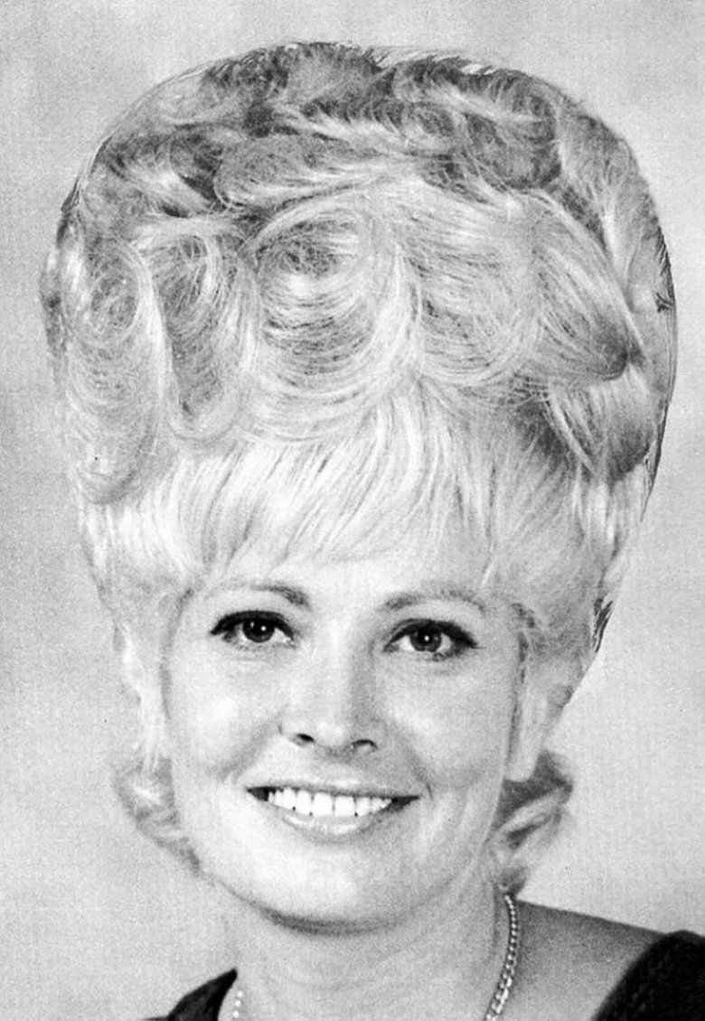 Причёски 60-х годов женские