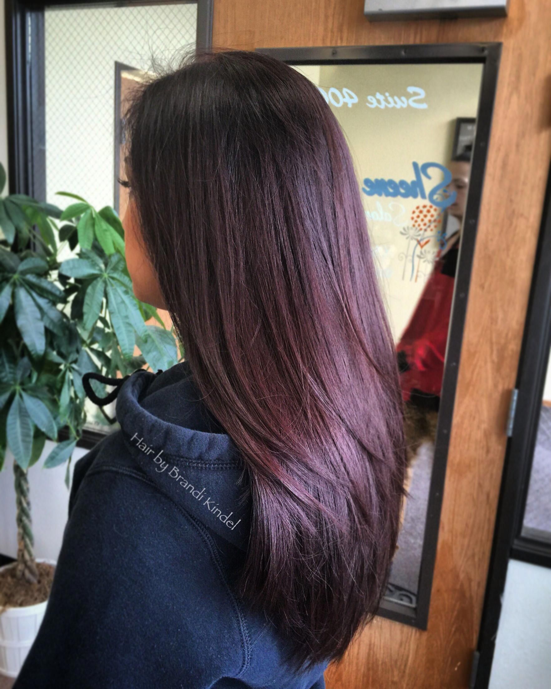 Коричне фиолетовые волосы