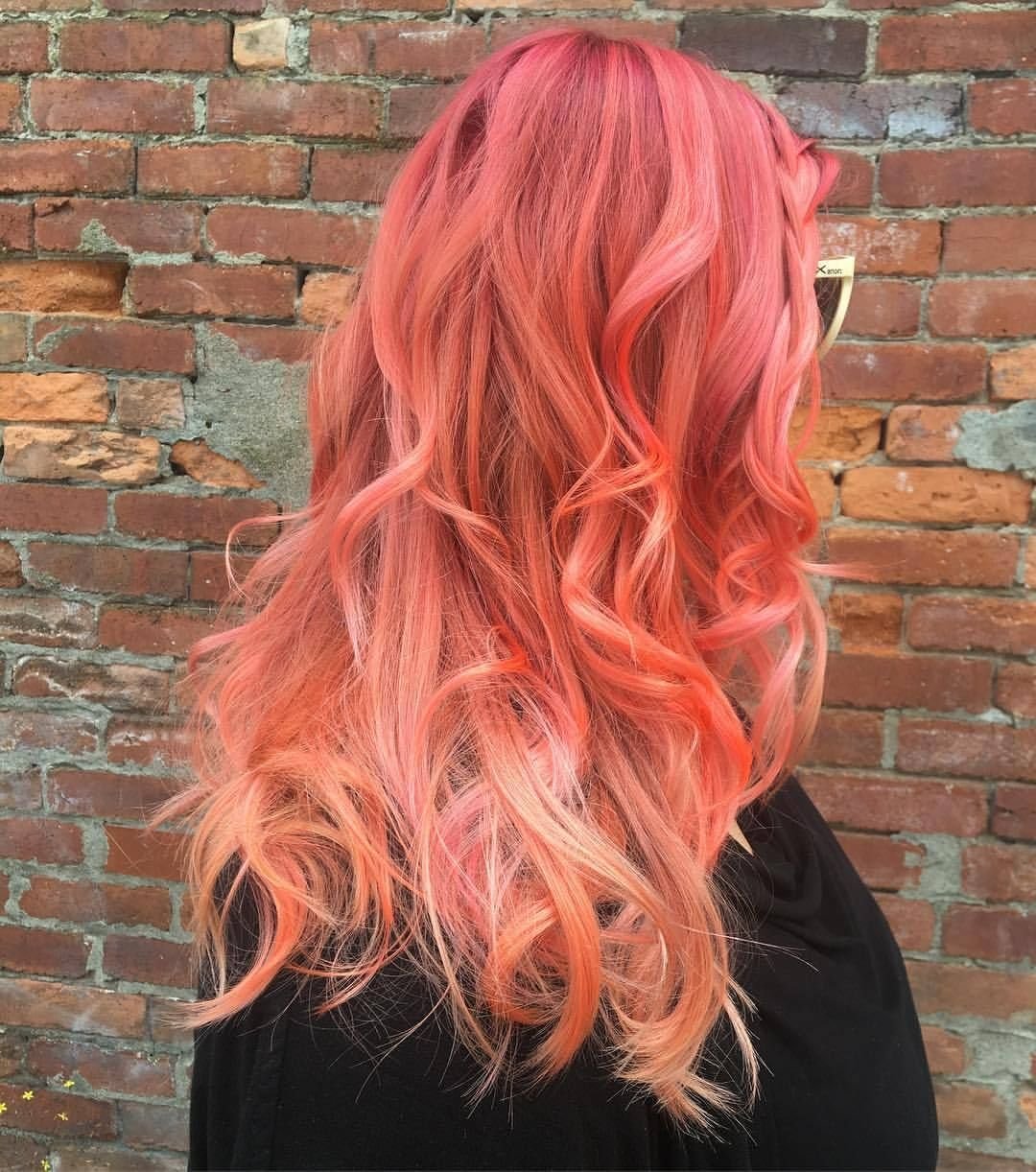 Рыже розовый цвет. Антоцианин Coral Pink. Красный Корал цвет волос552. Рыже розовые волосы. Рыже розовый цвет волос.